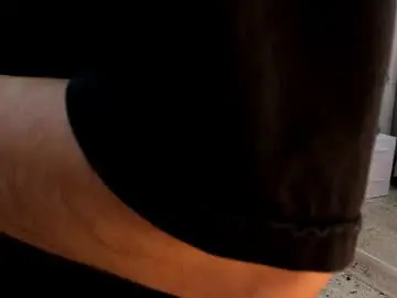 Chaturbate Live Sex Cam of roan_birkin