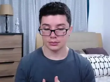 Chaturbate Live Porn of kevinhunts