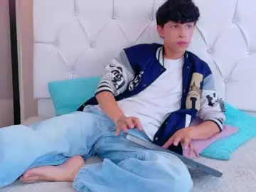 Chaturbate Free Live Porn of axel_evanss