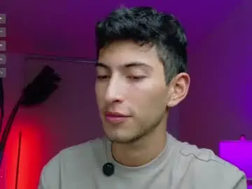 Chaturbate Sex Cam of ethan_skiny_