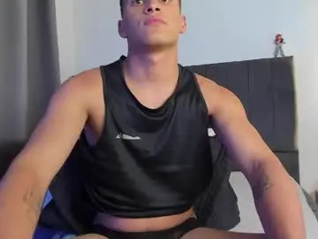 Chaturbate Live Sex Cam of jamesowenn