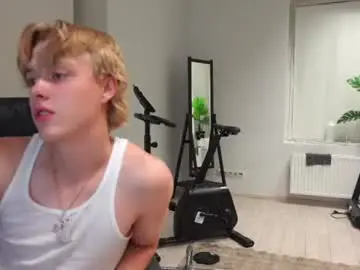 Chaturbate Live Sex Cam of damien_dallas