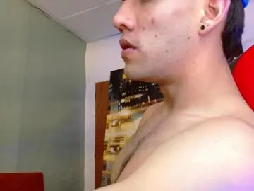 Chaturbate Live Porn of alexgiraldo__