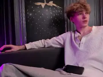 Chaturbate Best live sex cam show of curlytwinkboy