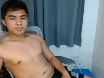 Chaturbate Live Sex Cam of pinoyadriannexxx