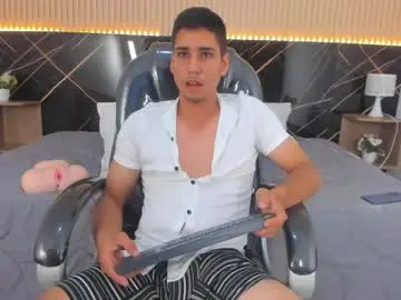 Chaturbate Adult Webcam of mauro_boy