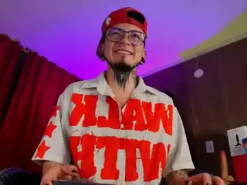 Chaturbate Live Sex Cam of tylerftm