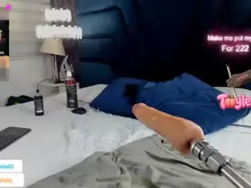 Chaturbate Free Porn Cam of femboy_max