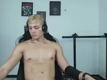 Chaturbate Watch Live Sex Cams of lover_fitnessboy