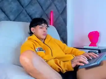 Chaturbate Free Live Porn of kroywave