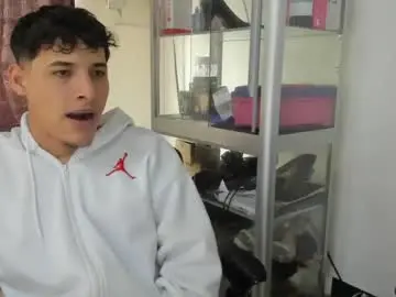 Chaturbate Nude Webcam of maxstar27