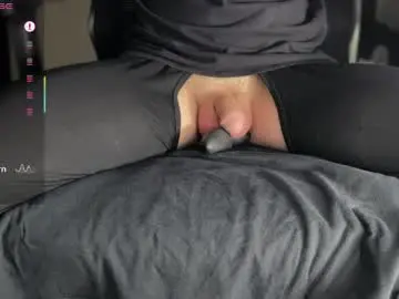 Chaturbate Adult Webcams of lilbenny05
