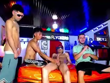 Chaturbate Live Porn of flyckers