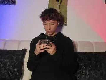 Chaturbate Free Live Porn of mhatias_