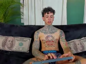 Chaturbate Adult Webcams of aron_ford