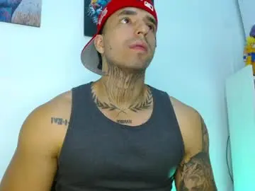 Chaturbate Live Porn of darius_phoenix