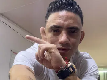 Imlive Nude Webcam of CarlosSpecter1