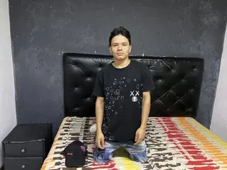 Streamate Live Sex Cam of BruceArmin