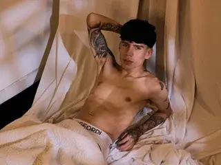 Streamate Best live sex cam show of Angel_luna23