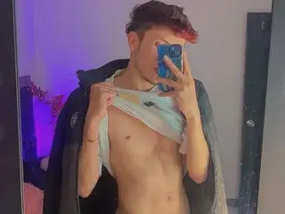 Streamate Nude Webcam of demianbennet