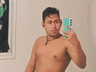Streamate Sex Cam of Lyoneiber