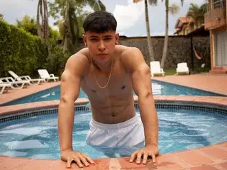 Streamate Nude Webcam of KevinBray77
