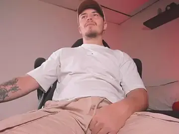 Stripchat Live Porn of james_connor2