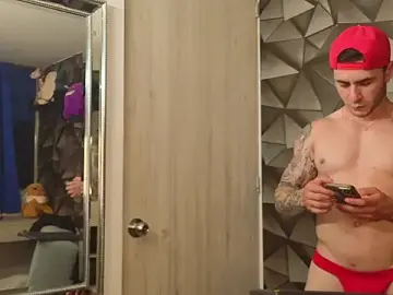 Stripchat Live Sex of Latino_stud4u