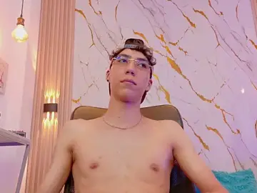 Stripchat Adult Webcams of Nikolay_Gregori