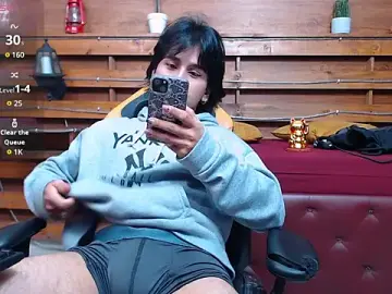 Stripchat Free Porn Cam of alex_477