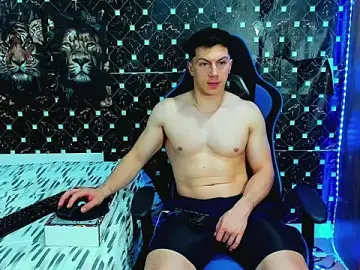 Stripchat Adult Webcams of javiersexymann