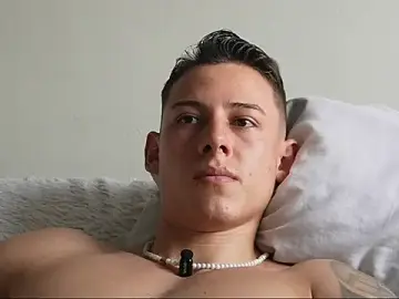 Stripchat Free Porn Cam of Muscle_King_Cum