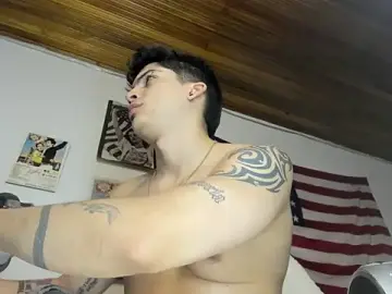 Stripchat Free Porn Cam of charlie_hotxxx