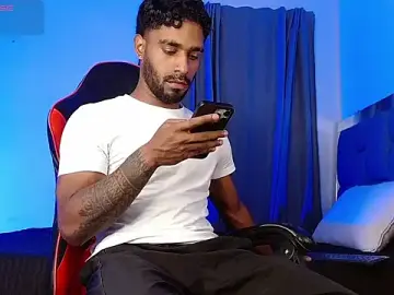 Stripchat Live Sex Cam of Christian_thor