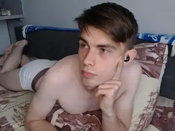 Stripchat Free Porn Cam of Student_Oliver